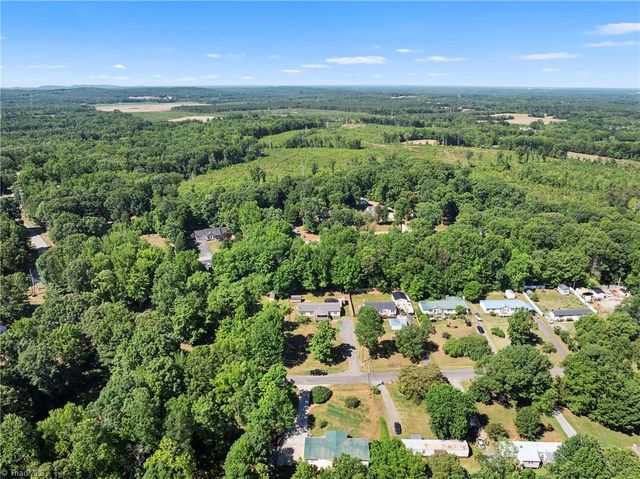 199 Sable Lane, Thomasville, NC 27360