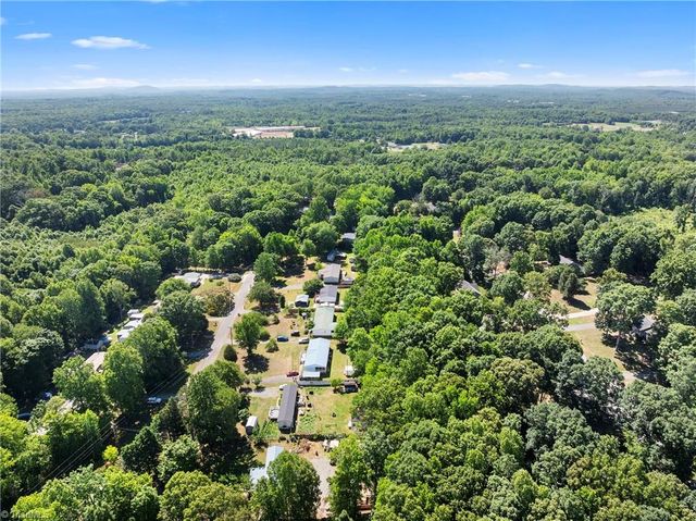 199 Sable Lane, Thomasville, NC 27360