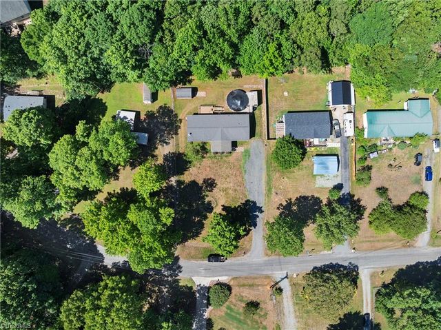 199 Sable Lane, Thomasville, NC 27360