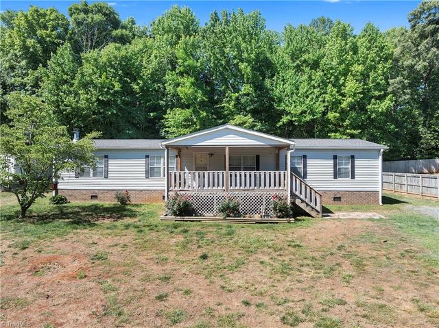 199 Sable Lane, Thomasville, NC 27360