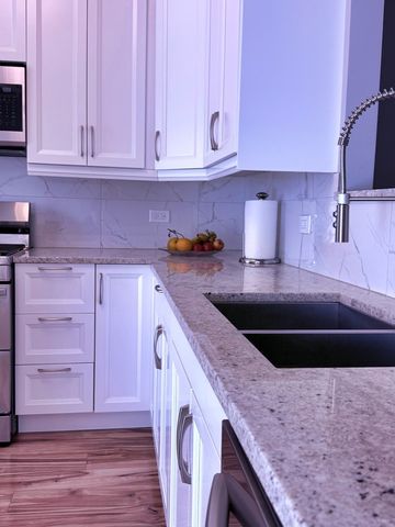 111 Enclave Circle D, Bolingbrook, IL 60440