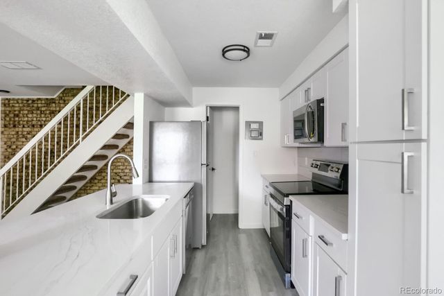 1142 S Eagle Circle C, Aurora, CO 80012