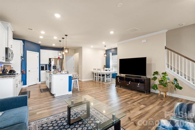 613 Cedar Knoll Circle, Pineville, NC 28134