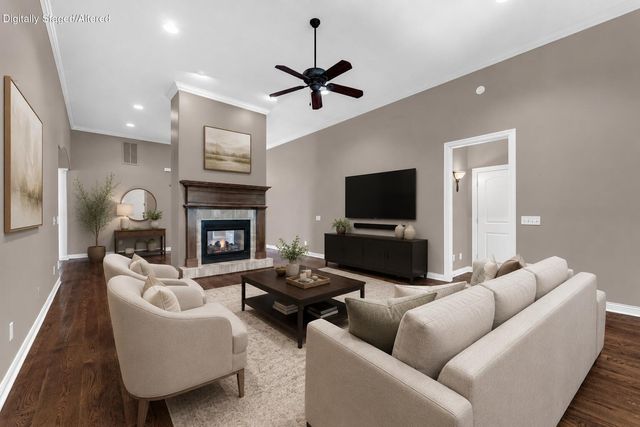 3901 E Villa Way, Springfield, MO 65809