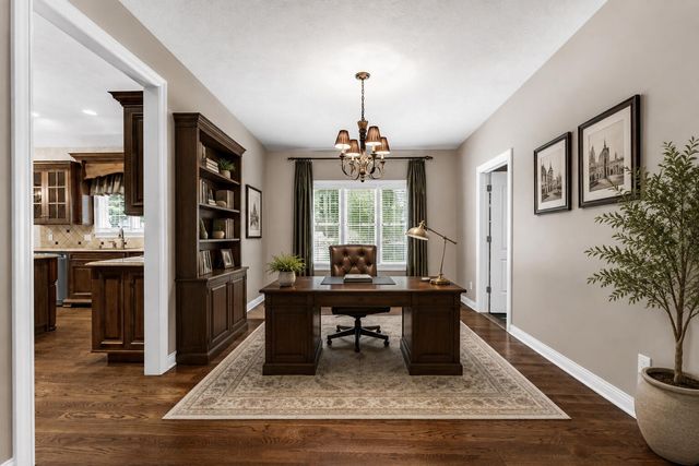 3901 E Villa Way, Springfield, MO 65809