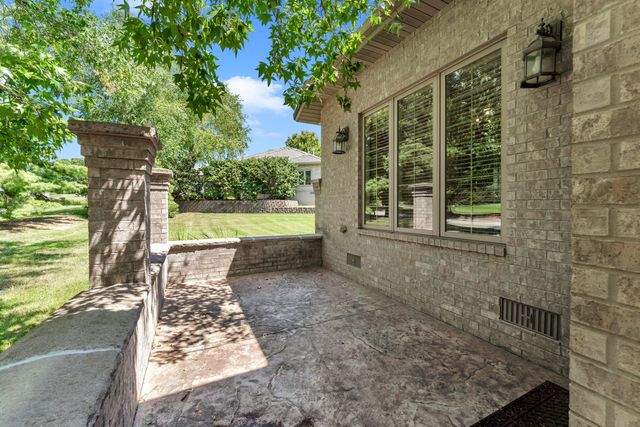 3901 E Villa Way, Springfield, MO 65809