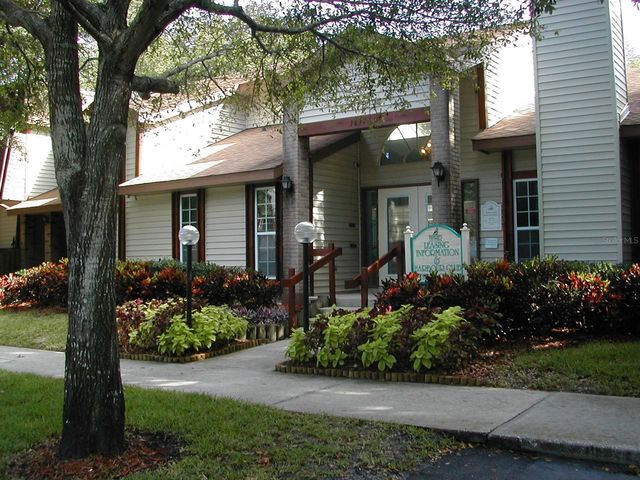 1723 HAMPTON LANE 406, Palm Harbor, FL 34683