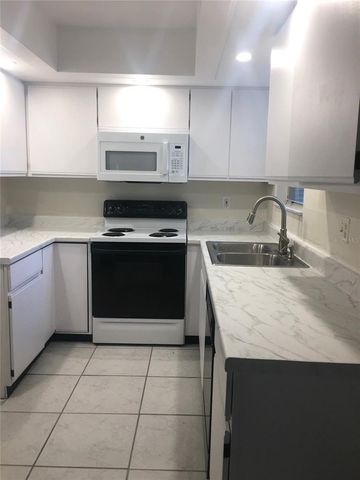 1723 HAMPTON LANE 406, Palm Harbor, FL 34683