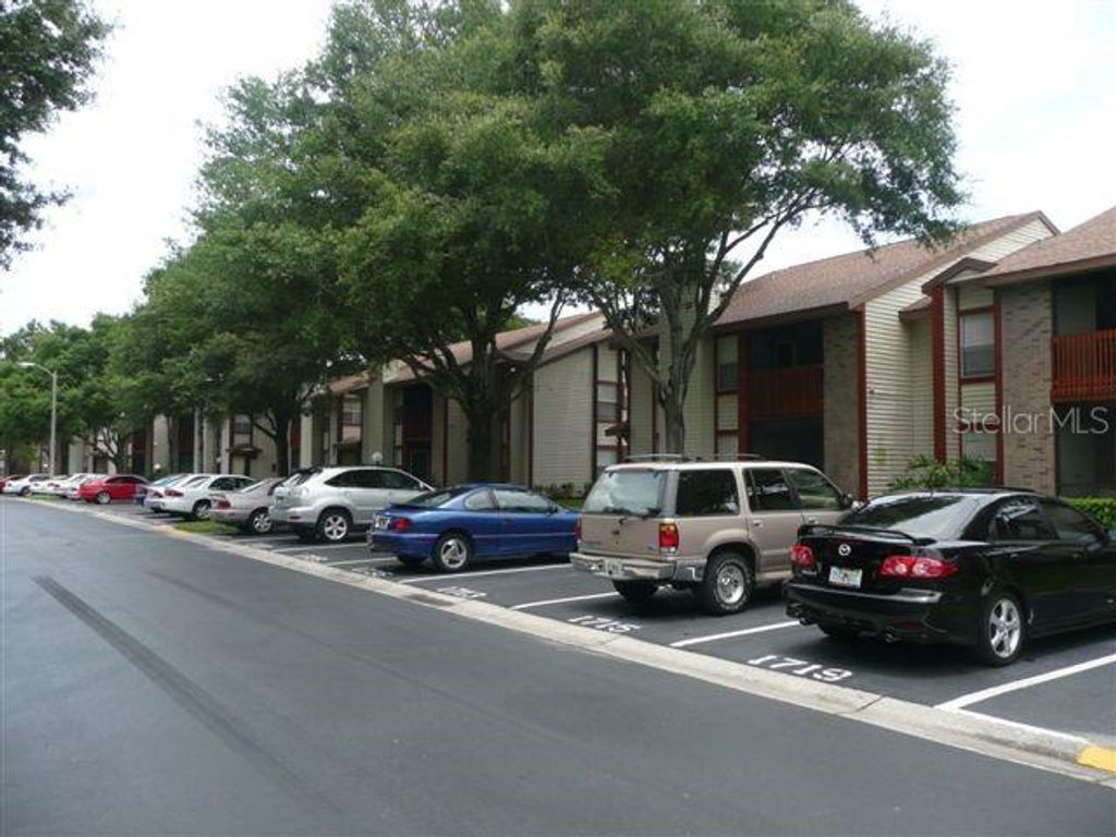 1723 HAMPTON LANE 406, Palm Harbor, FL 34683