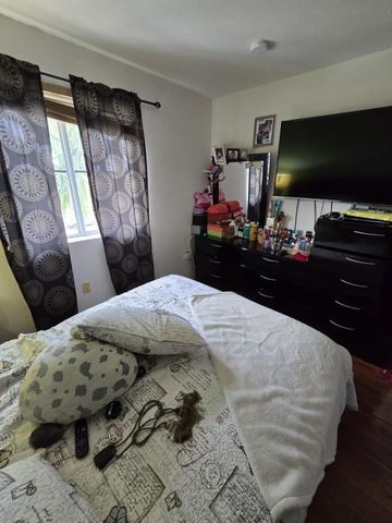 8930 W Flagler Street 221, Miami, FL 33174