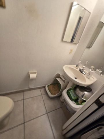 8930 W Flagler Street 221, Miami, FL 33174