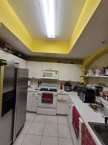 8930 W Flagler Street 221, Miami, FL 33174