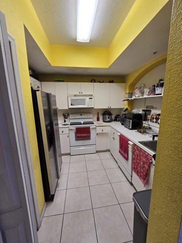 8930 W Flagler Street 221, Miami, FL 33174