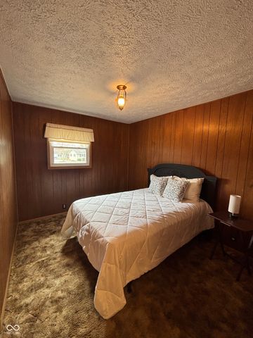 5403 S Vine Street, Columbus, IN 47201