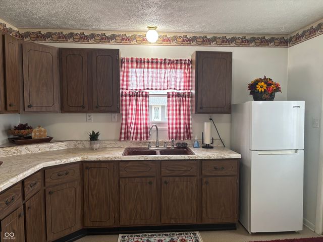 5403 S Vine Street, Columbus, IN 47201