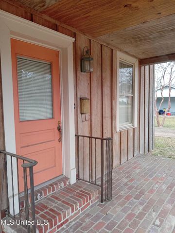 103 Park Avenue, Indianola, MS 38751