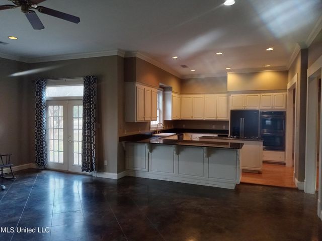 103 Park Avenue, Indianola, MS 38751