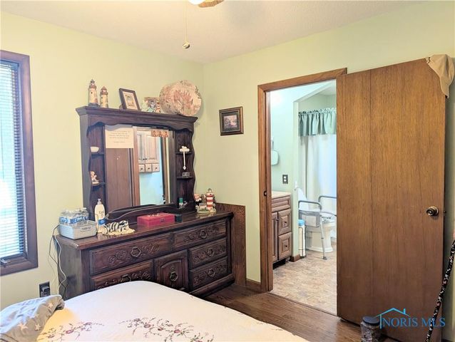 1338 N Park Lane, Wauseon, OH 43567