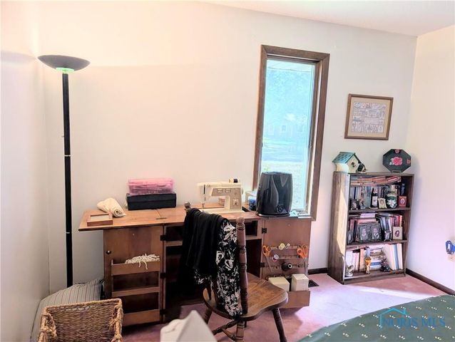 1338 N Park Lane, Wauseon, OH 43567