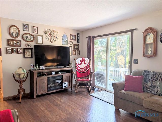 1338 N Park Lane, Wauseon, OH 43567