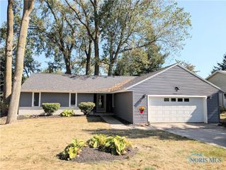 1338 N Park Lane, Wauseon, OH 43567