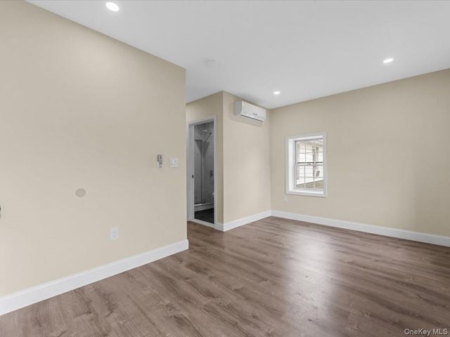 9519 116th Street, Richmond Hill S., NY 11419