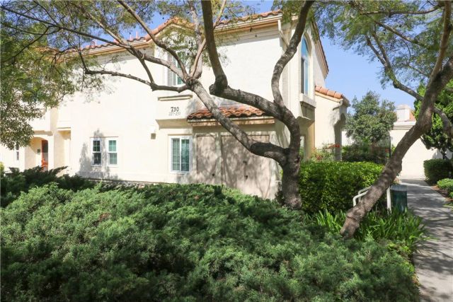 730 Breeze Hill 230, Vista, CA 92081
