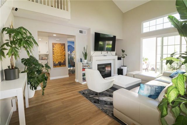 730 Breeze Hill 230, Vista, CA 92081