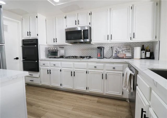 730 Breeze Hill 230, Vista, CA 92081