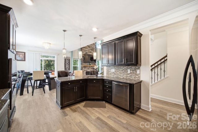 1574 Robinson Oaks Drive, Gastonia, NC 28054