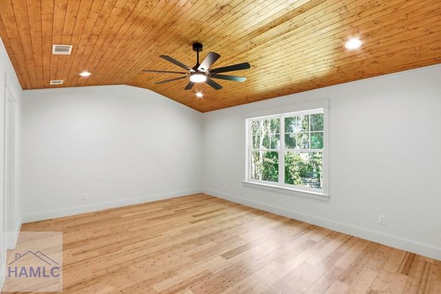 91 Sir Edward Teach Road, Midway, GA 31320