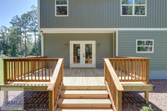 91 Sir Edward Teach Road, Midway, GA 31320
