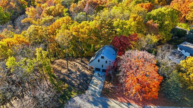 11 Valley View Cir NE, Iowa City, IA 52240