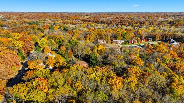 11 Valley View Cir NE, Iowa City, IA 52240