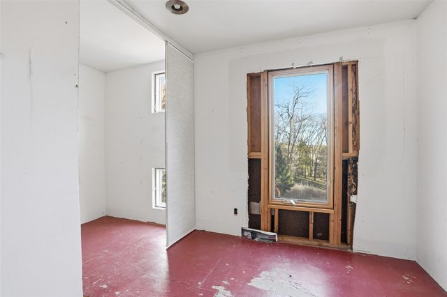 11 Valley View Cir NE, Iowa City, IA 52240