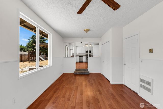 9009 NE 22nd Circle, Vancouver, WA 98664