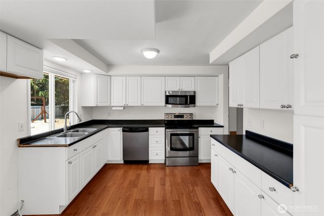 9009 NE 22nd Circle, Vancouver, WA 98664