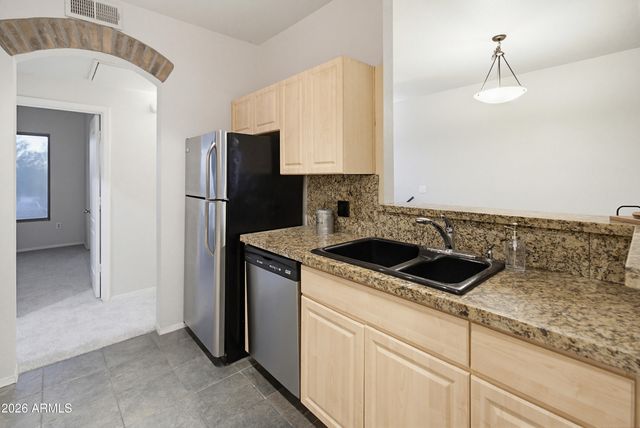 1411 E Orangewood Avenue 242, Phoenix, AZ 85020