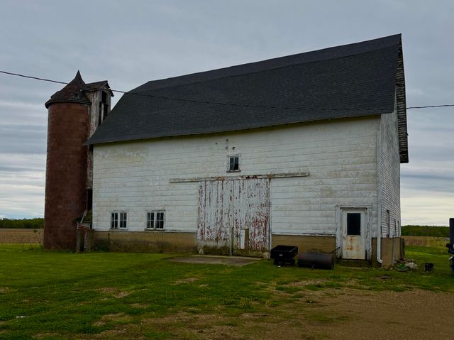 5410 Long Lake Road, Berrien Twp, MI 49103