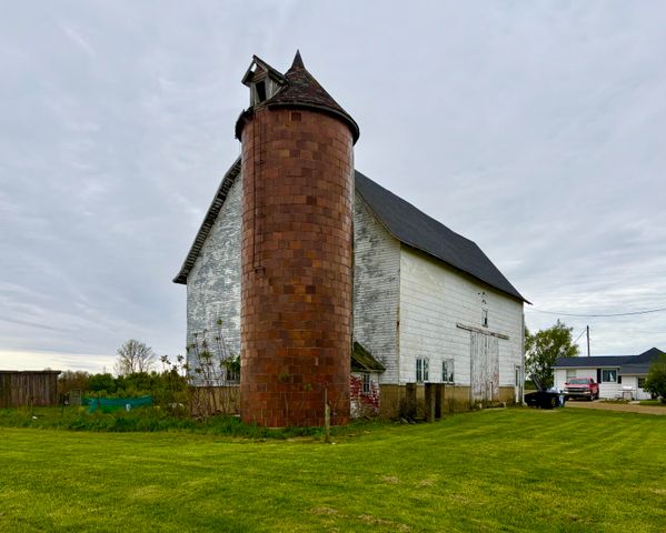 5410 Long Lake Road, Berrien Twp, MI 49103
