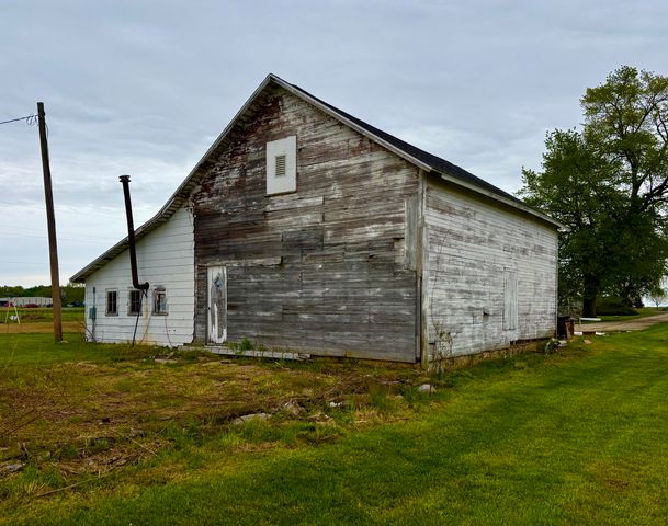 5410 Long Lake Road, Berrien Twp, MI 49103