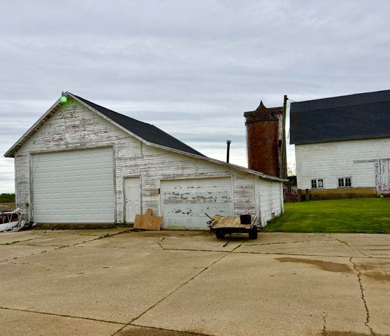 5410 Long Lake Road, Berrien Twp, MI 49103