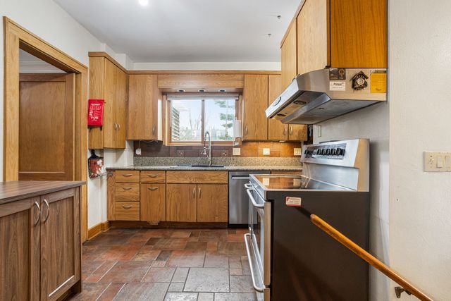 303 W Michigan Avenue, Urbana, IL 61801