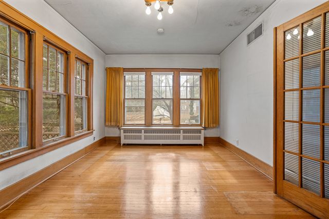 303 W Michigan Avenue, Urbana, IL 61801