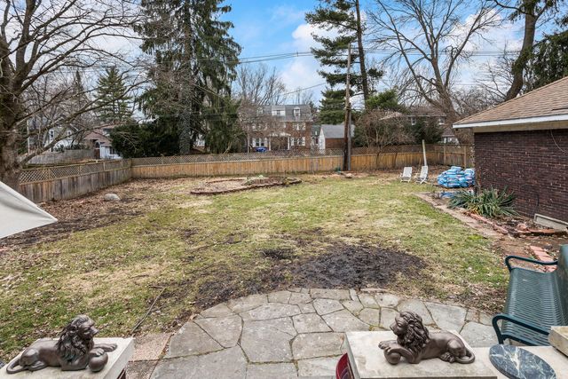 303 W Michigan Avenue, Urbana, IL 61801