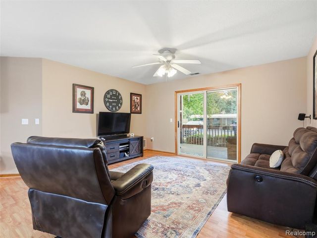45849 Wildrye Court 4, Van Buren Twp, MI 48111