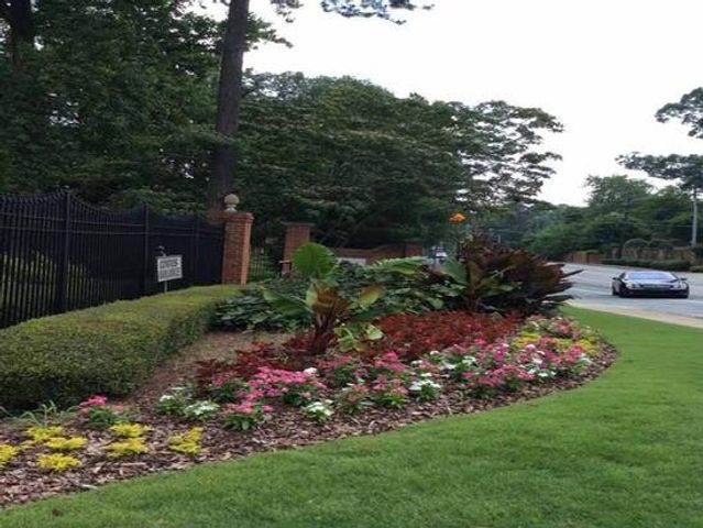 33 Plantation Drive NE B, Atlanta, GA 30324