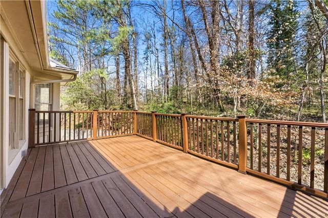 33 Plantation Drive NE B, Atlanta, GA 30324