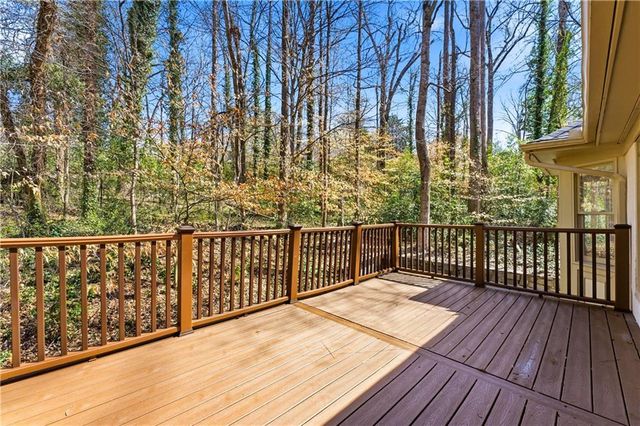 33 Plantation Drive NE B, Atlanta, GA 30324