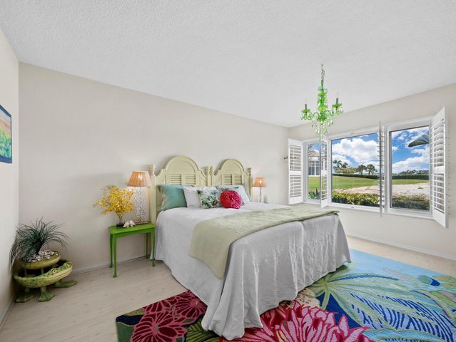 100 SANDS POINT ROAD 108, Longboat Key, FL 34228